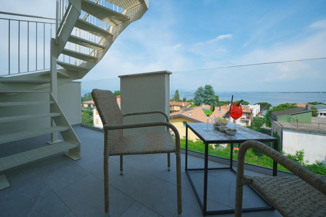 Hotel Palazzo Del Garda & Spa Десенцано дел Гарда Екстериор снимка
