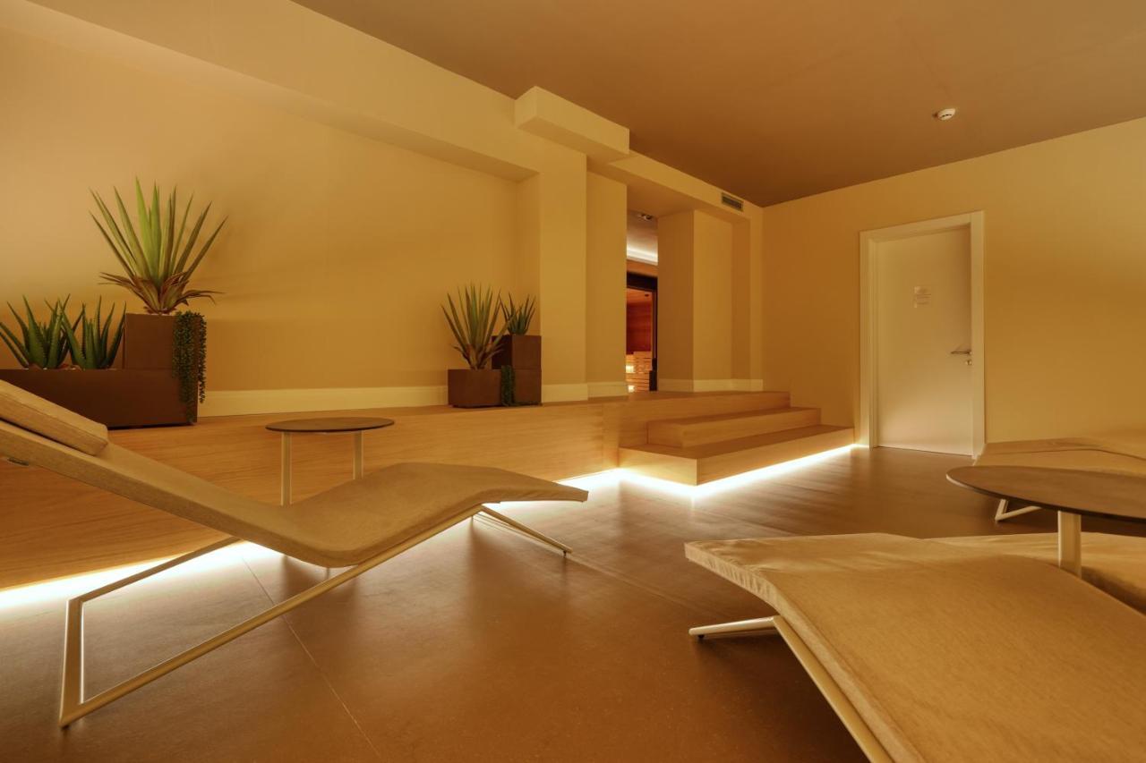 Hotel Palazzo Del Garda & Spa Десенцано дел Гарда Екстериор снимка