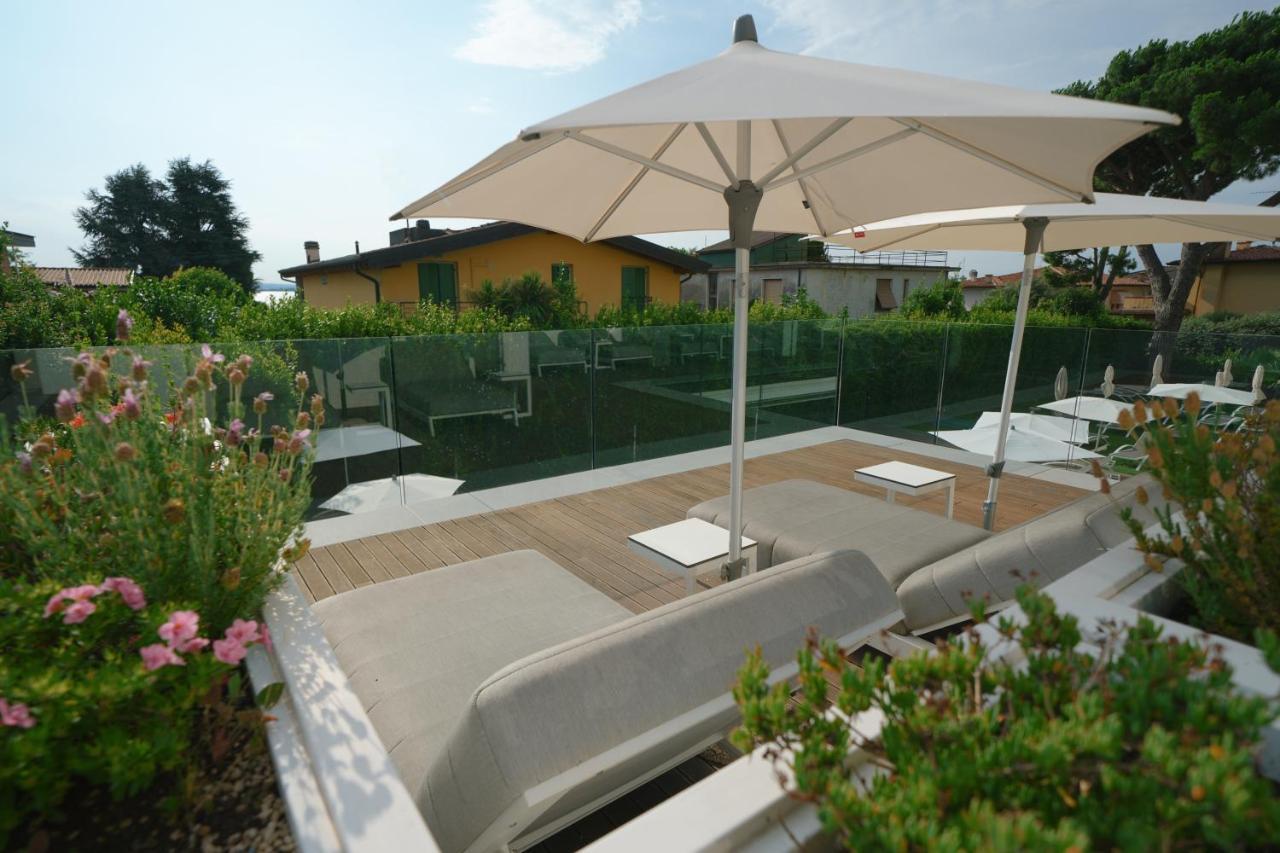 Hotel Palazzo Del Garda & Spa Десенцано дел Гарда Екстериор снимка
